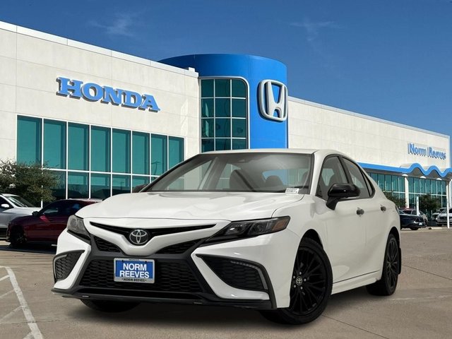 2022 Toyota Camry SE Nightshade