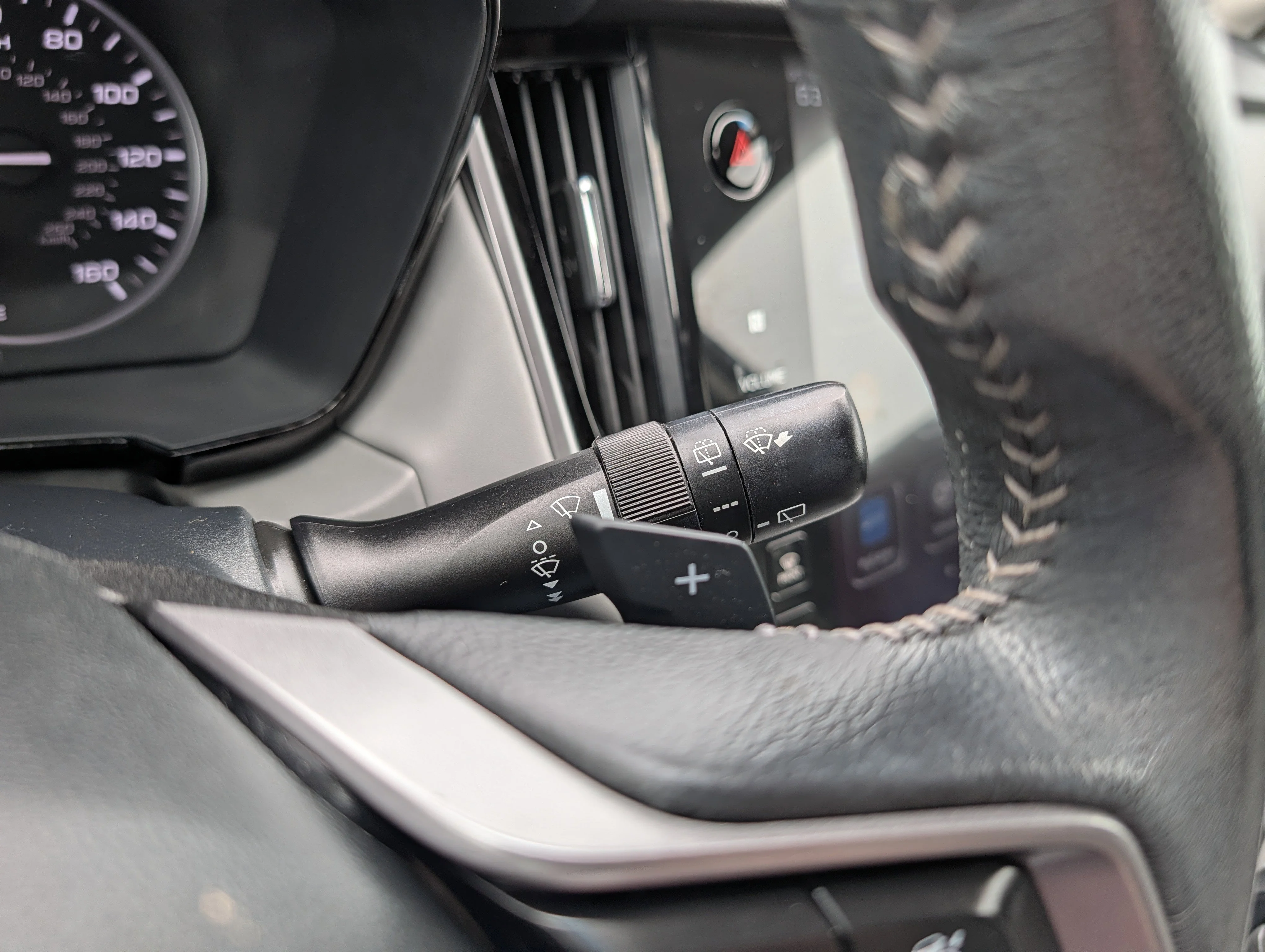Used 2022 Crystal Black Silica Subaru Premium image 28