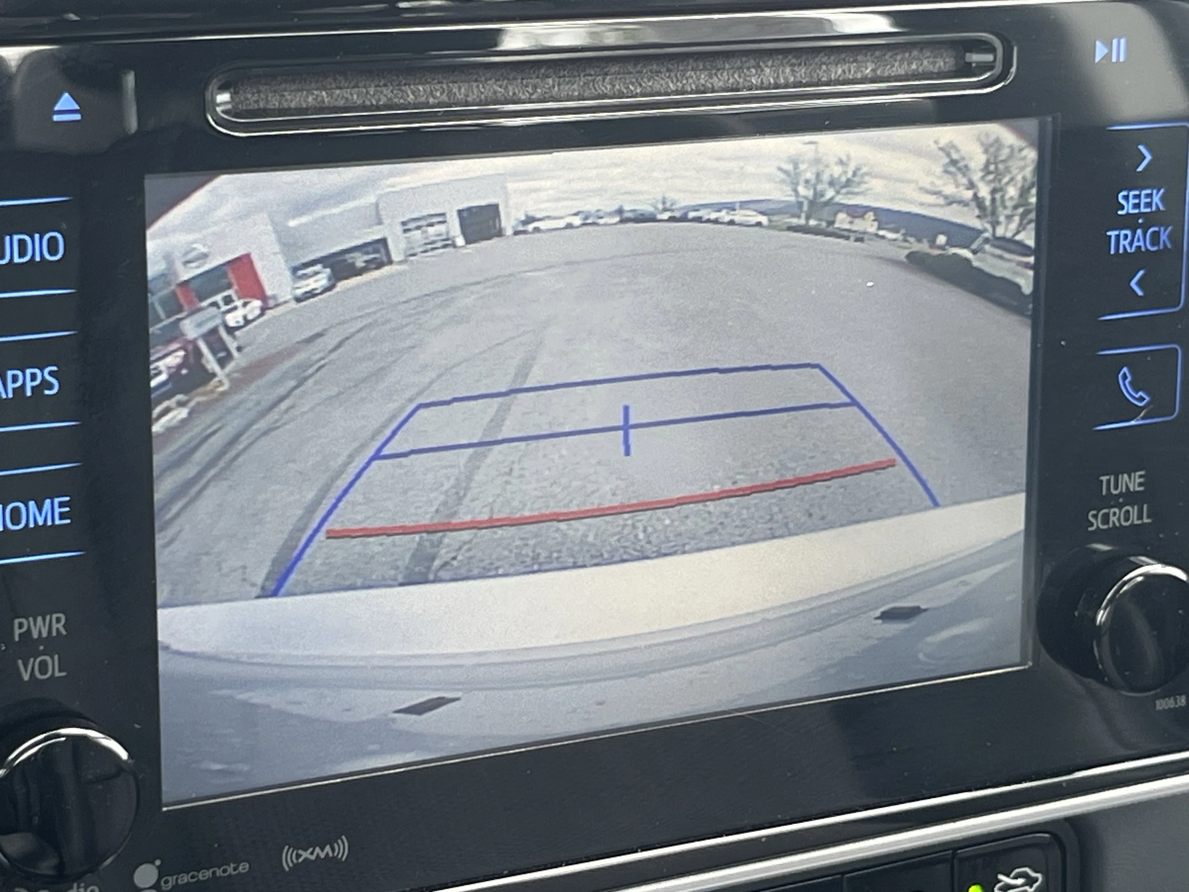 Used 2018 Classic Silver Metallic Toyota SE image 31
