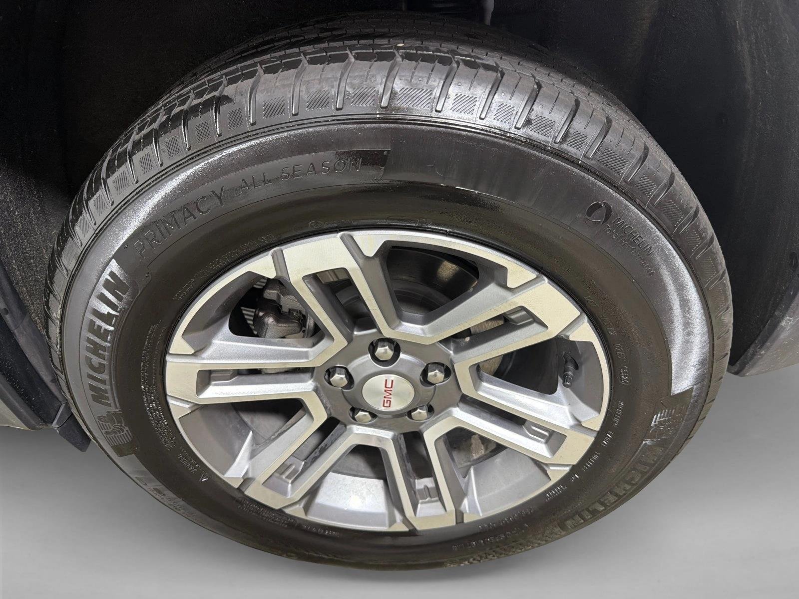 Used 2026 White GMC FWD Elevation image 20