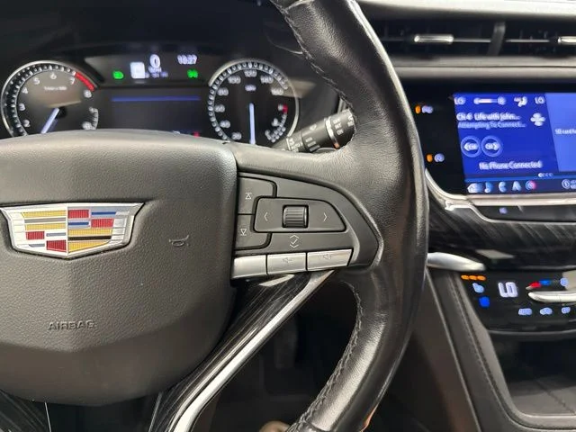 Used 2023 Green Cadillac Premium Luxury image 25