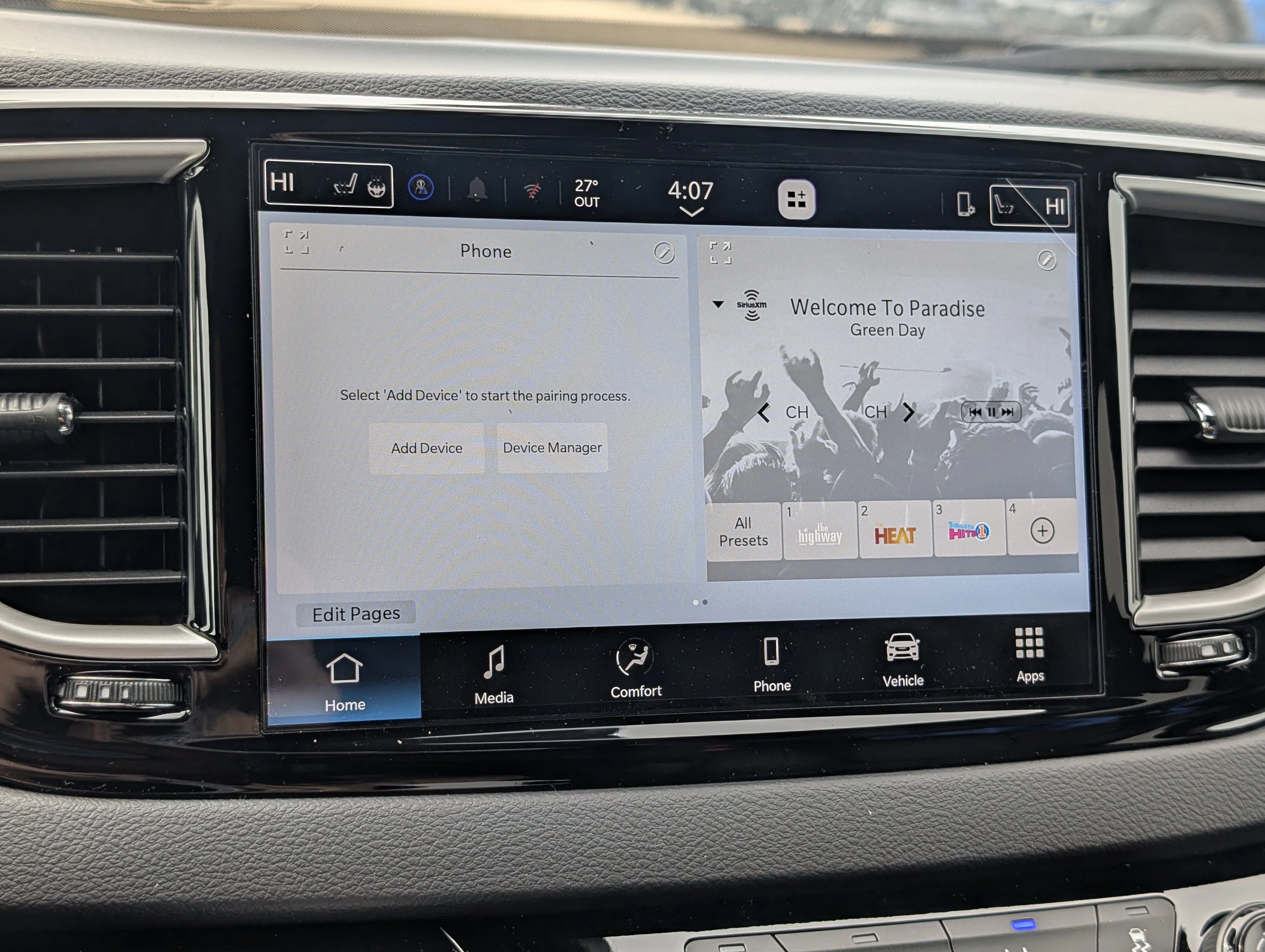 New 2026 Bright White Chrysler SXT image 26