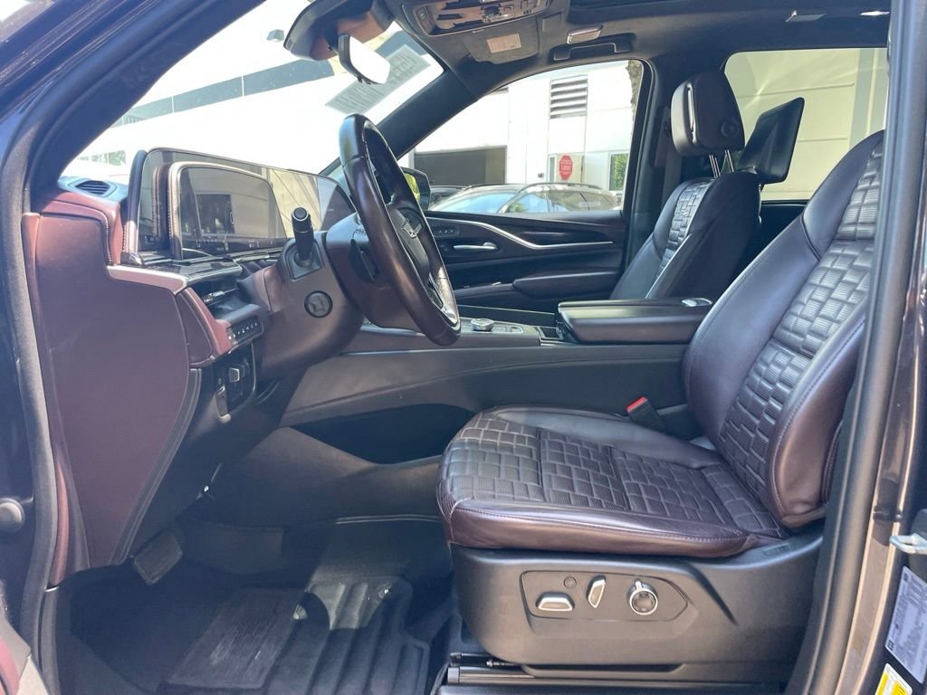 Used 2022 Black Cadillac Sport Platinum image 19
