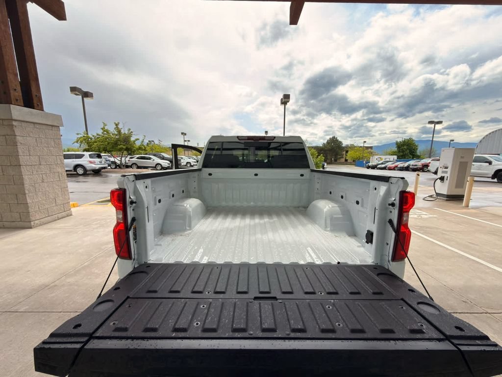 New 2026 Summit White Chevrolet LTZ image 42
