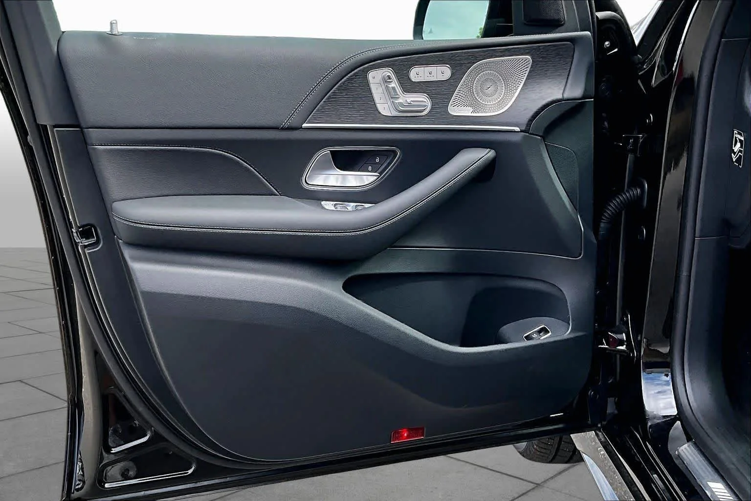 New 2026 Obsidian Black Metallic Mercedes-Benz AMG® GLE 53 image 12