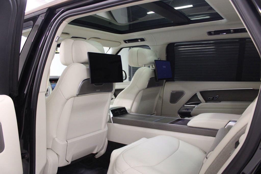 New 2026 Santorini Black Land Rover SV image 39