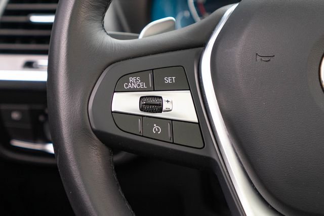 Used 2020 Glacier Silver Metallic BMW xDrive30i image 17