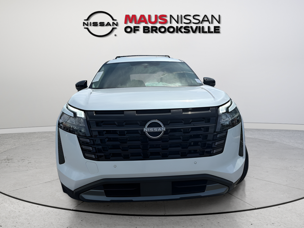 New 2026 White Nissan SL image 2