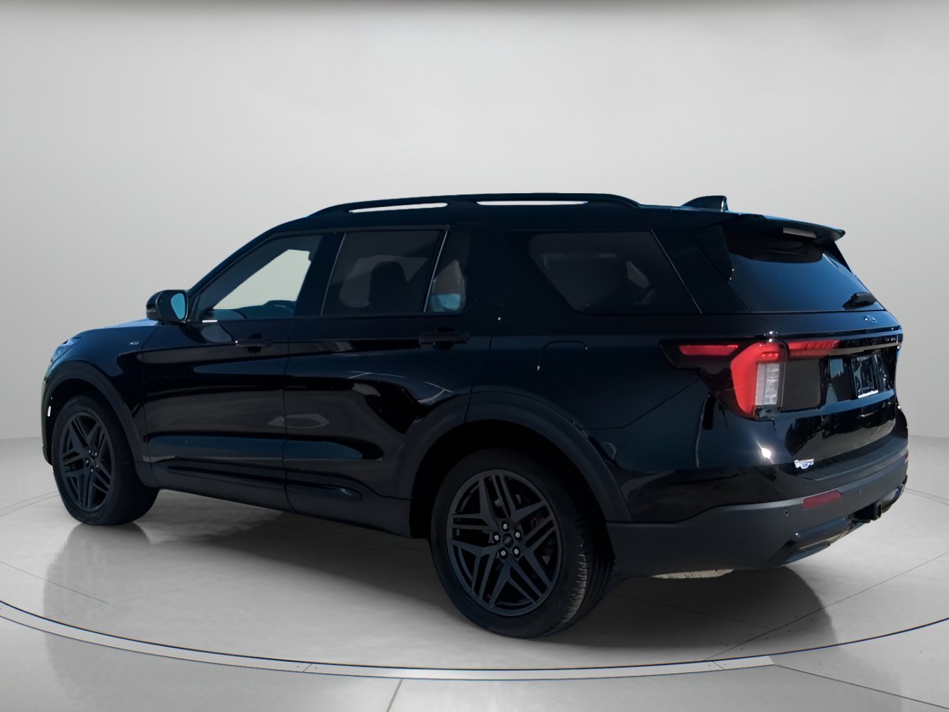New 2026 Agate Black Metallic Ford ST-Line image 13