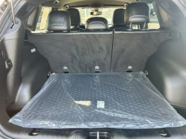 Used 2024 None Jeep Limited image 11