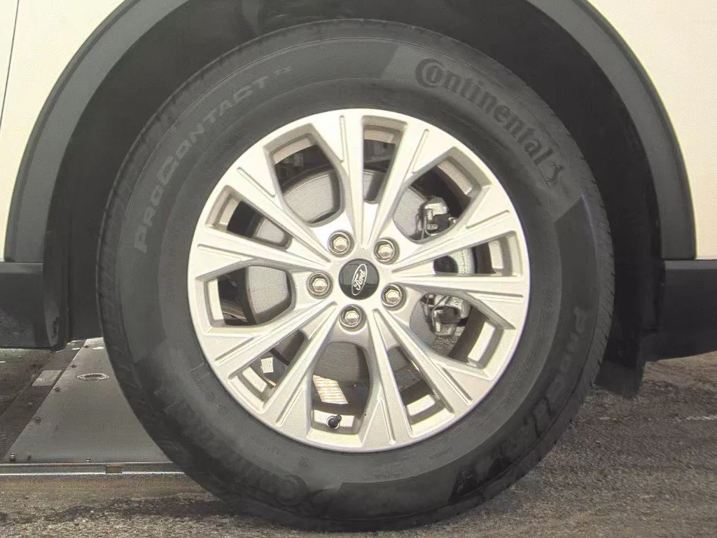 Used 2023 White Ford Active image 10