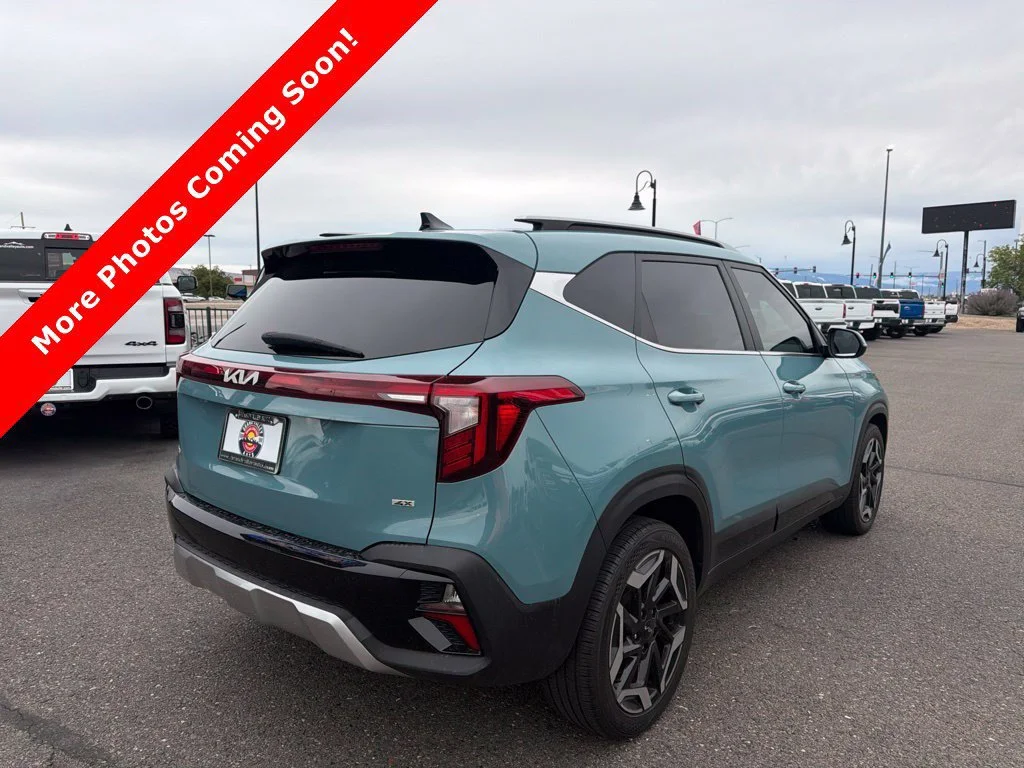 Used 2024 Blue Kia SX image 2