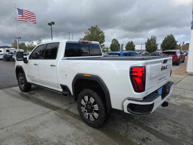 Used 2024 White GMC Denali image 7