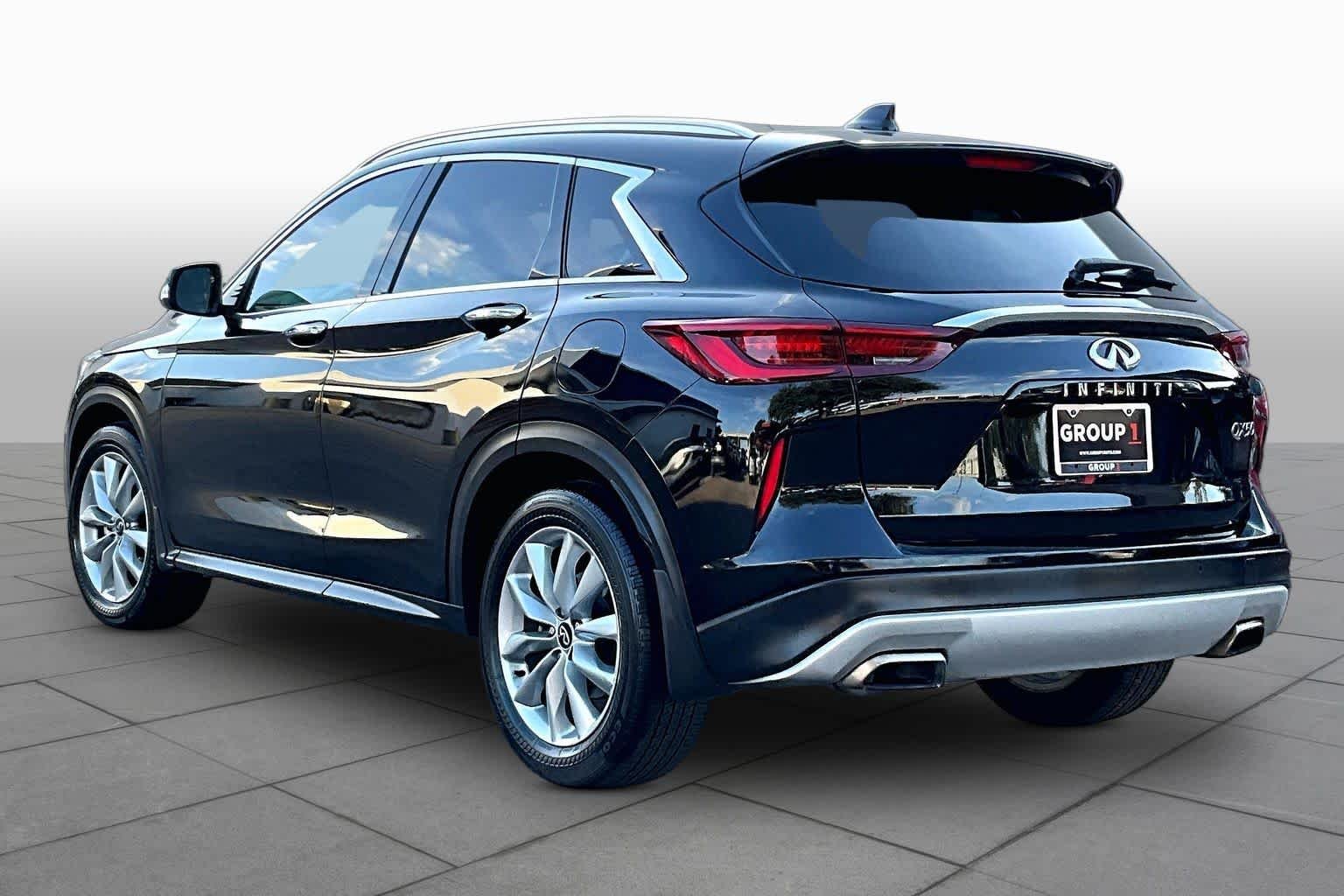 Used 2022 Black Obsidian INFINITI LUXE image 12