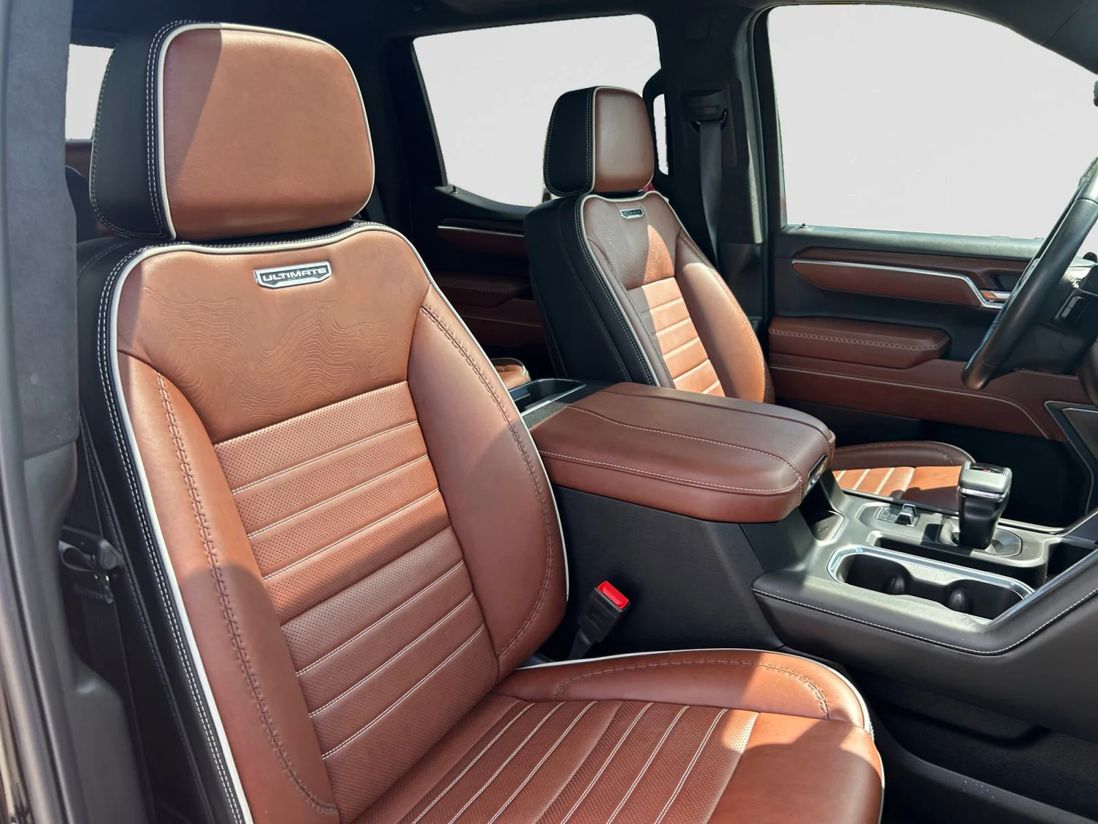 Used 2025 Black GMC Denali Ultimate Crew Cab image 12