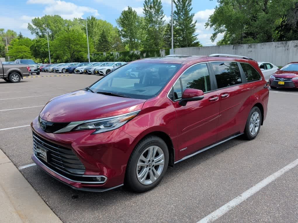 Used 2021 Ruby Flare Pearl Toyota Platinum image 2