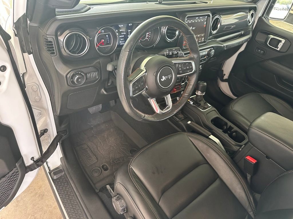 Used 2022 White Jeep Unlimited Rubicon 392 image 13