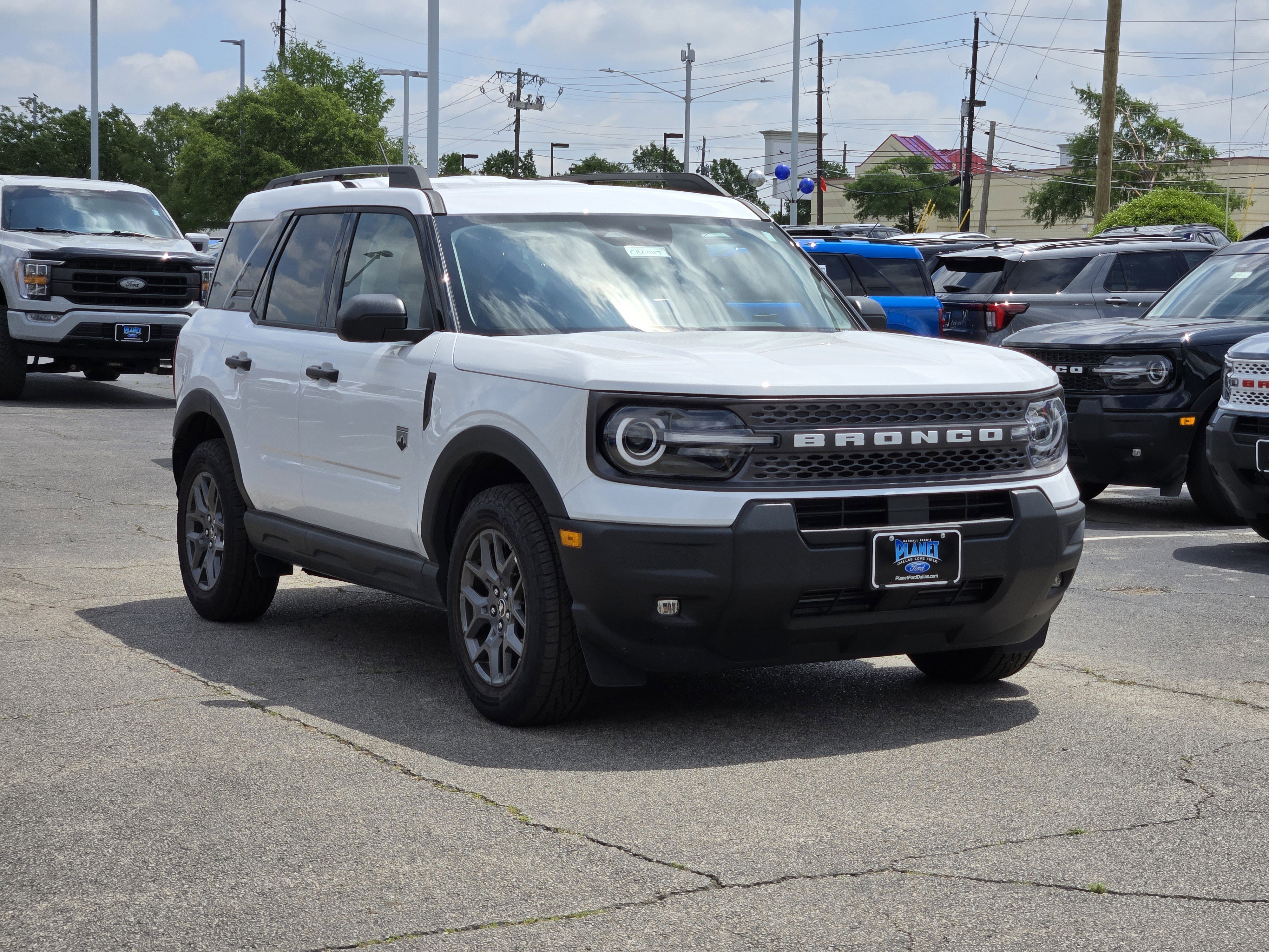 New 2025 Oxford White Ford Big Bend image 2
