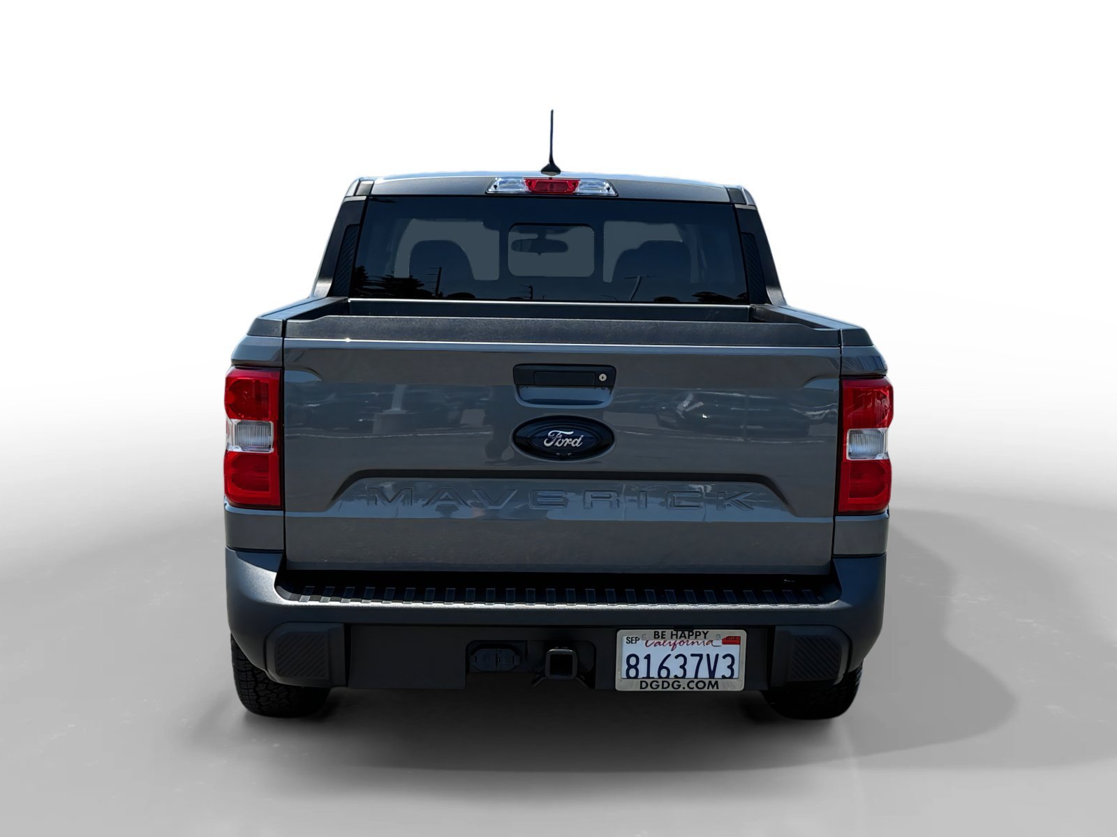 Used 2023 Carbonized Gray Metallic Ford Lariat image 4