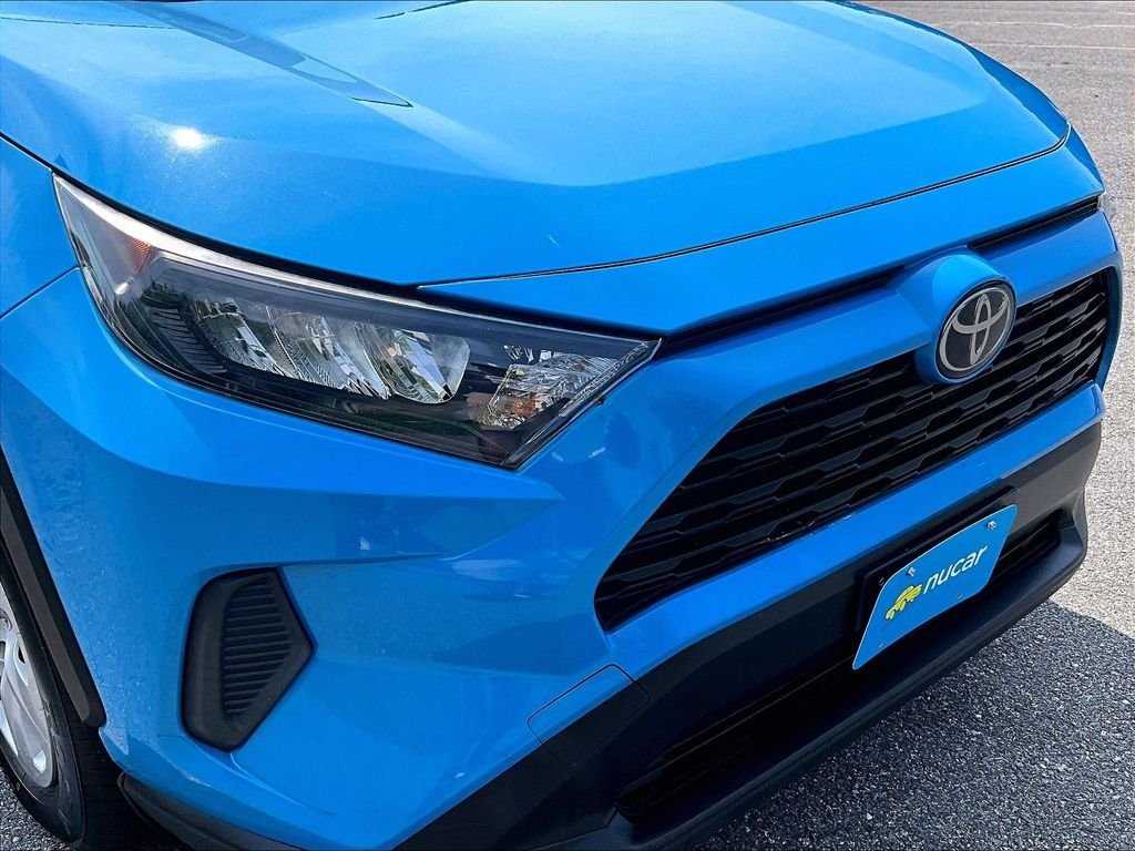 Used 2019 Blue Toyota LE image 32