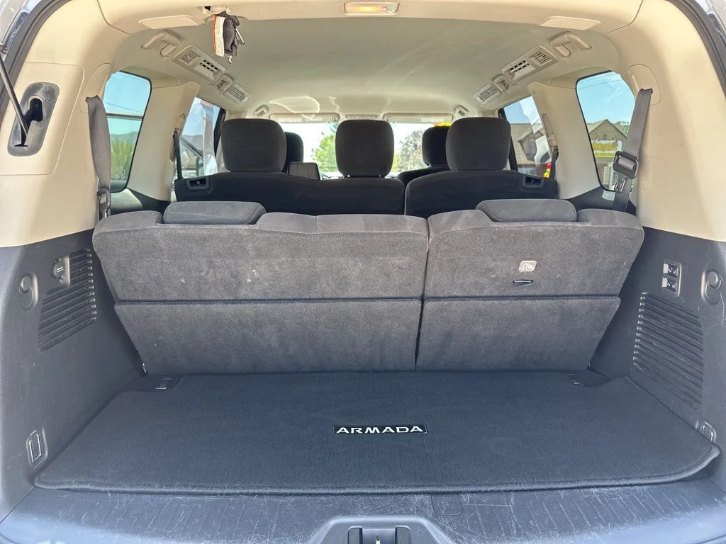 Used 2020 Silver Nissan SV image 17