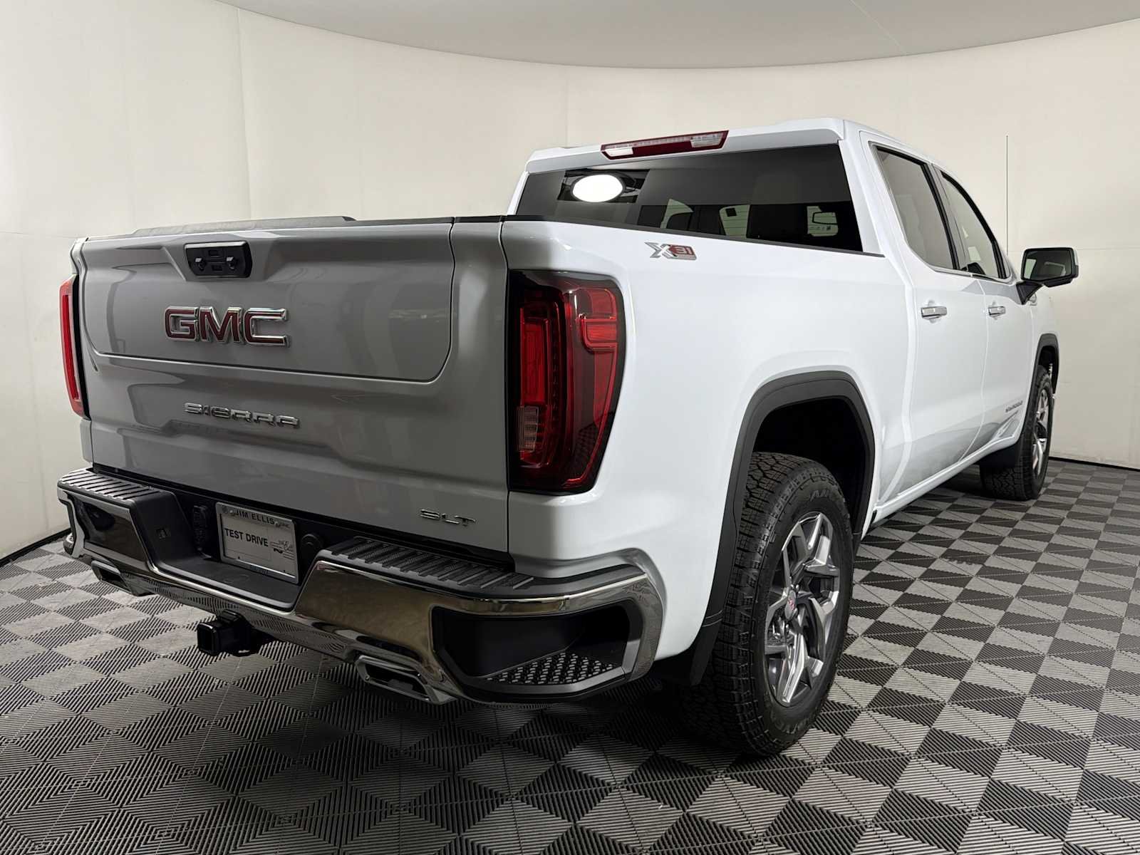 New 2026 Glacier White Tricoat GMC SLT image 6