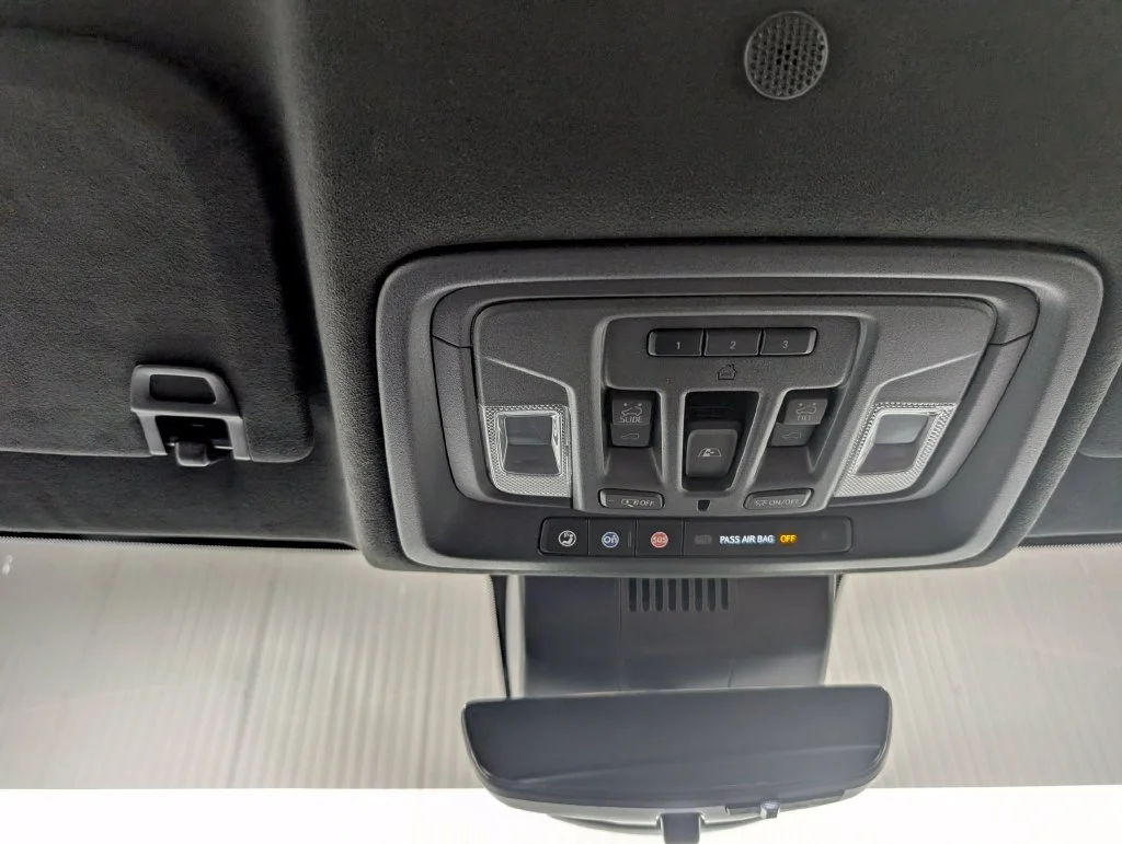 Certified Used 2025 White Frost Tri-Coat GMC Denali Ultimate image 8
