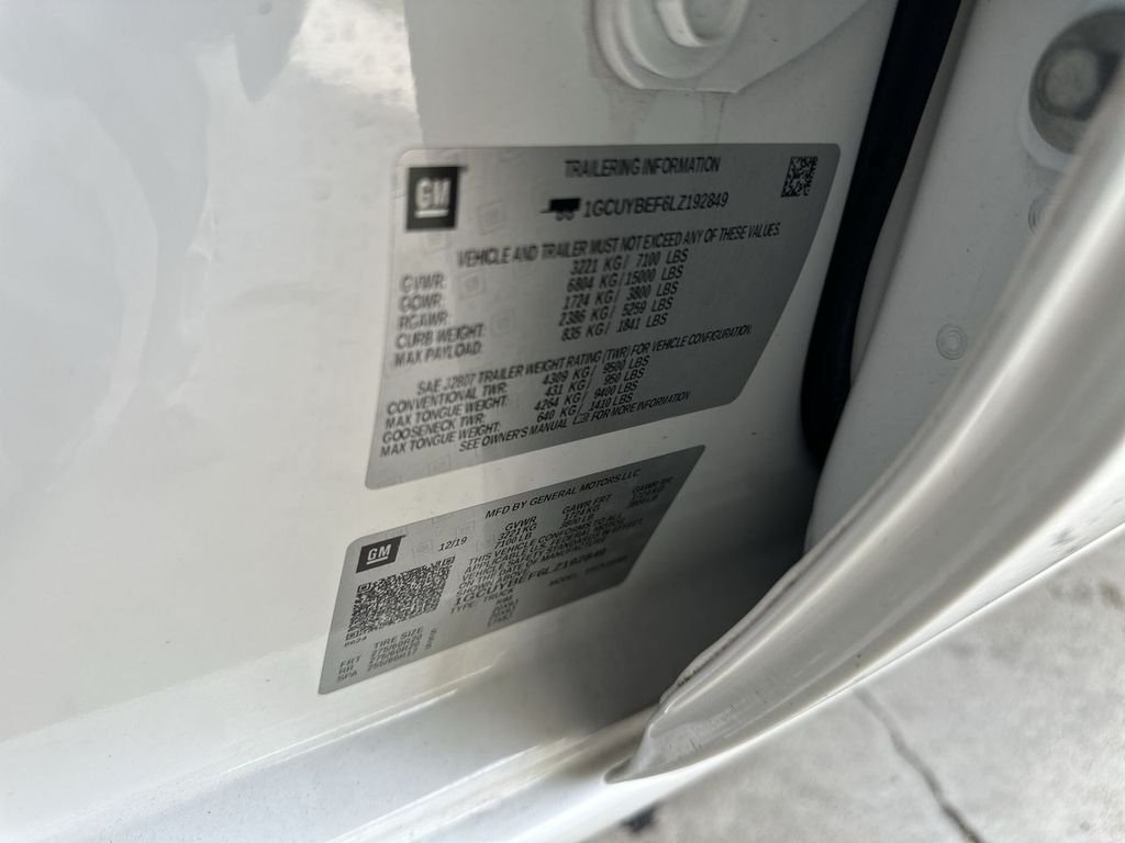 Used 2020 White Chevrolet Custom image 28