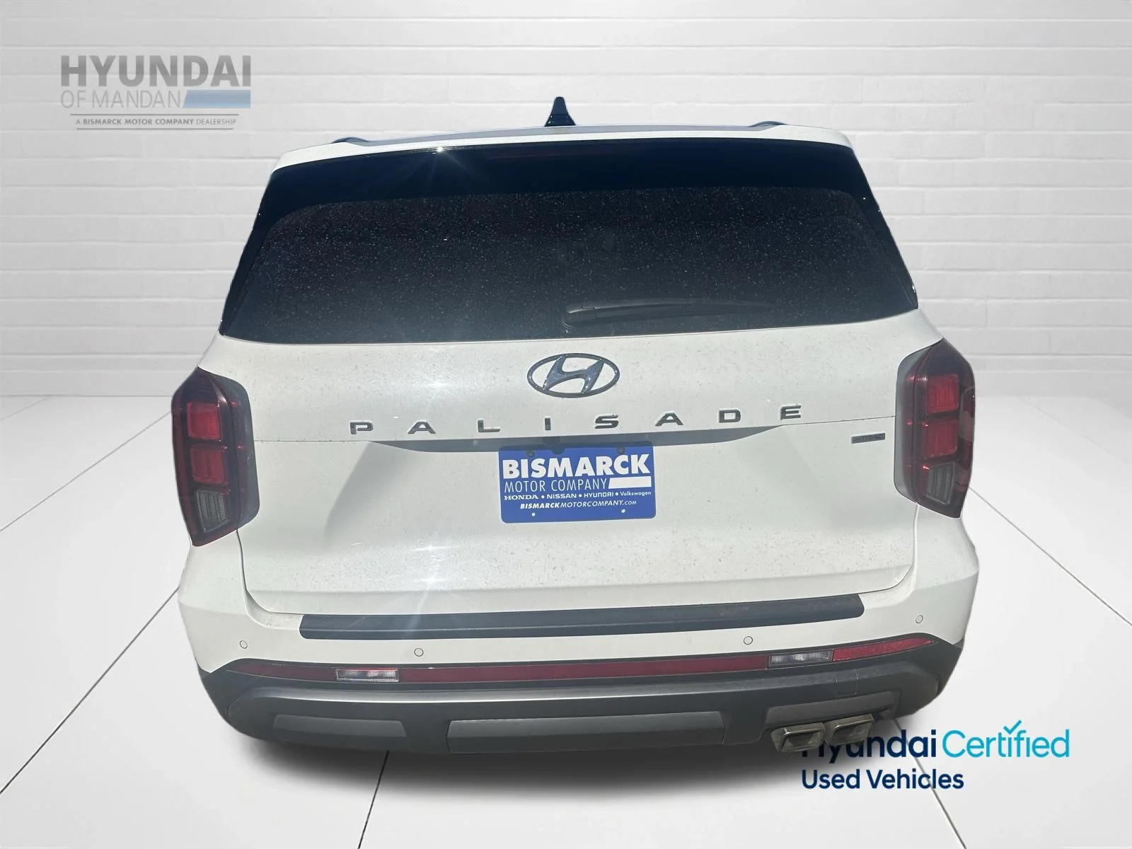 Used 2023 White Hyundai Limited image 6