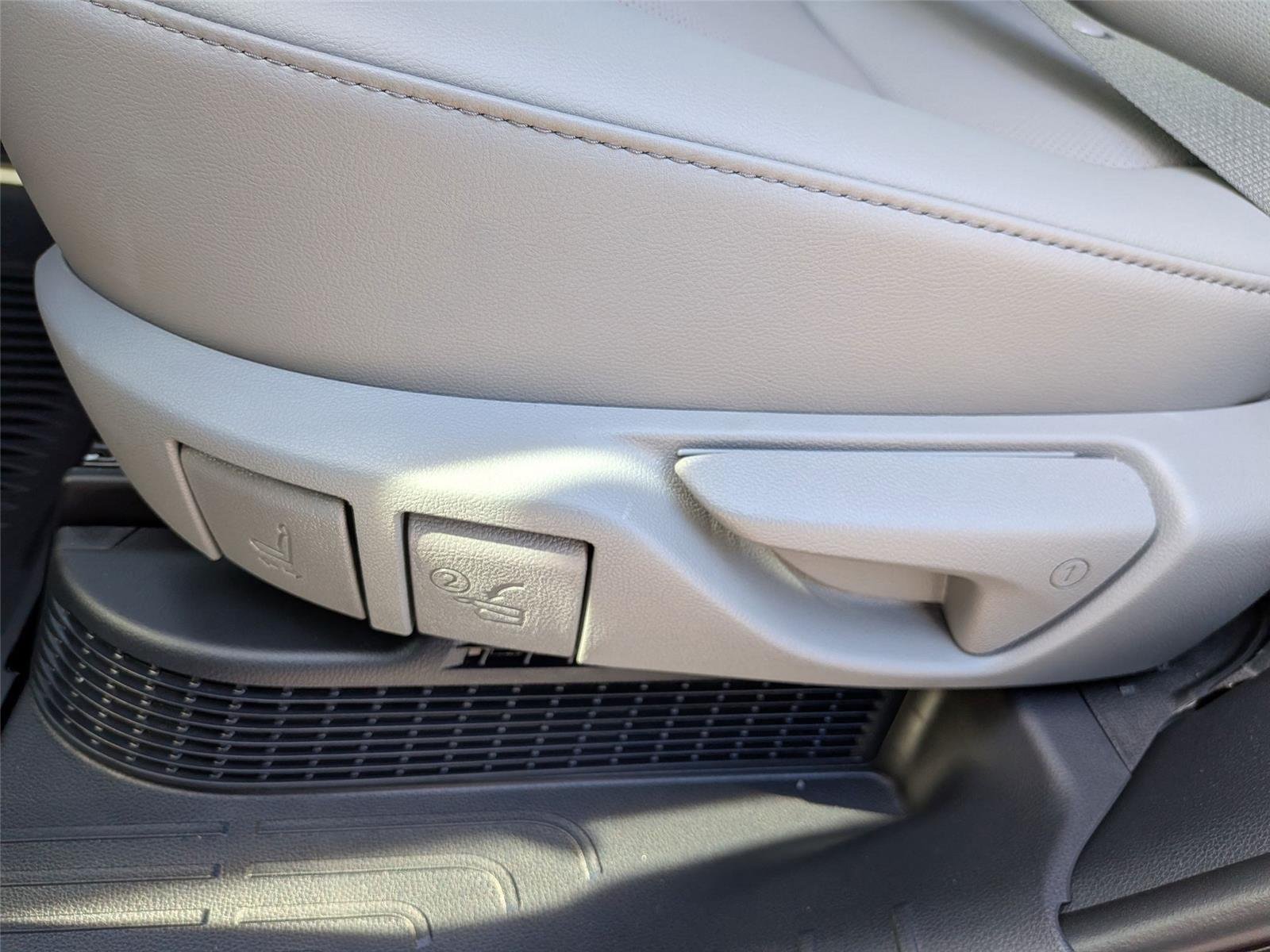 Used 2026 Ruby Flare Pearl Toyota Hybrid Limited image 27