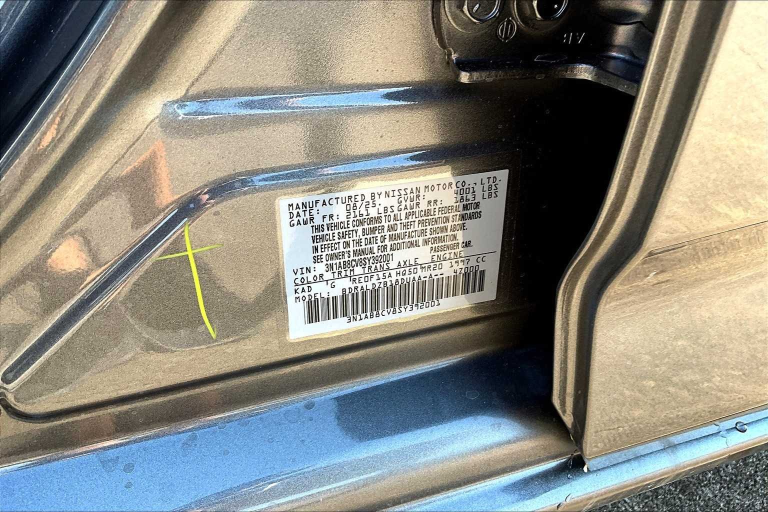 Used 2025 Gun Metallic Nissan SV image 17
