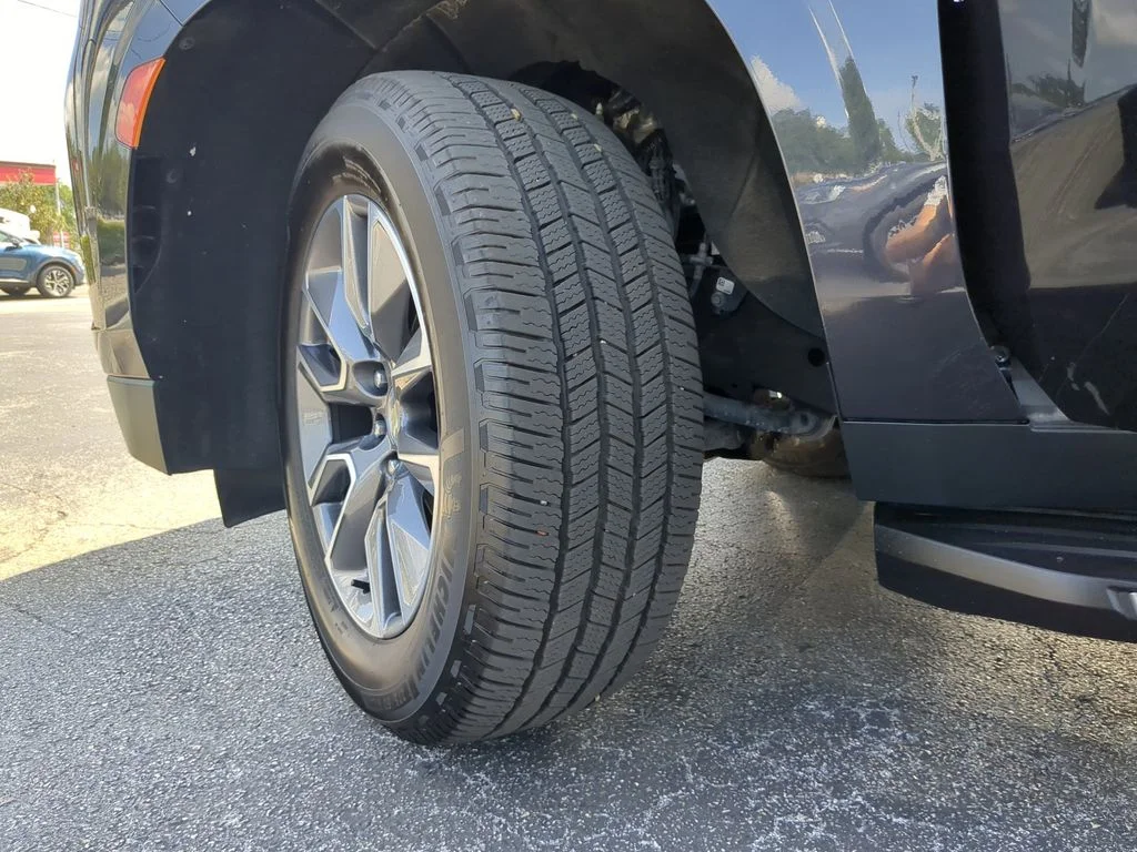 Used 2023 Gray Chevrolet LS image 31