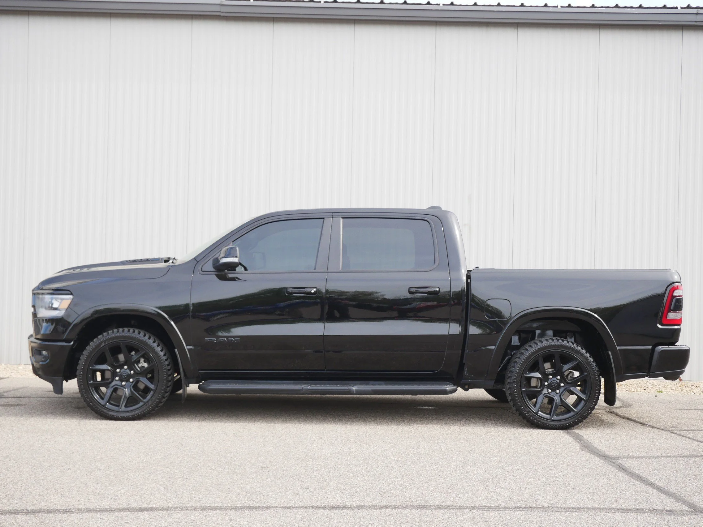 Used 2022 RAM Ram 1500 Laramie with VIN 1C6SRFJT7NN187782 for sale in Hastings, Minnesota