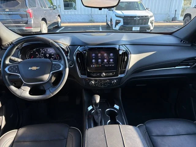 Used 2022 MOSAIC BLACK METALLIC Chevrolet Premier image 30