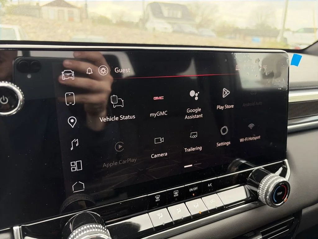 New 2026 Onyx Black GMC Elevation image 22