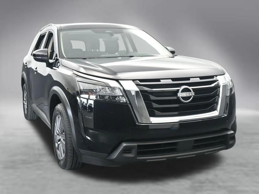 2025 Nissan Pathfinder SV - Photo 10