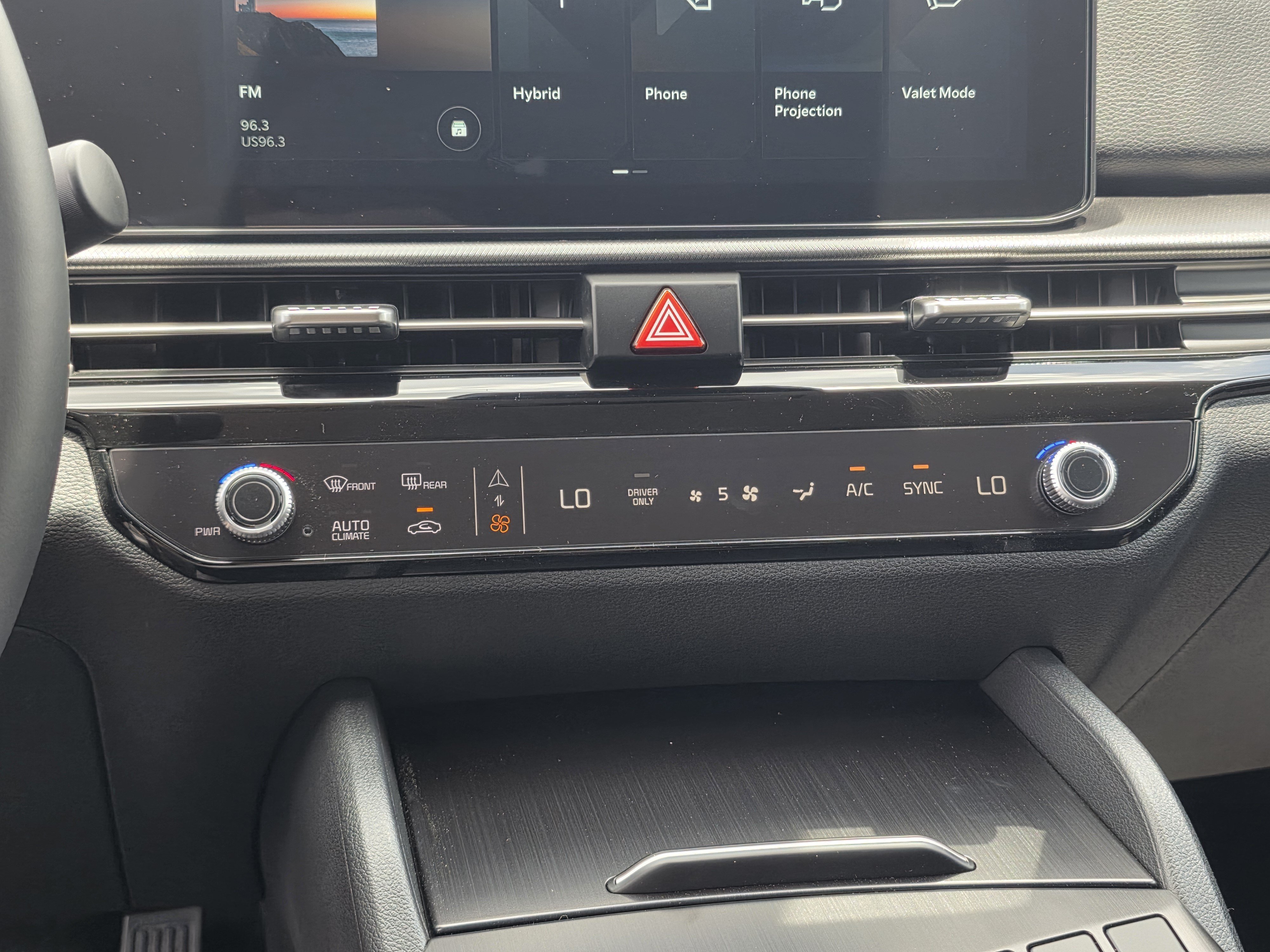 New 2026 Steel Gray Kia LX image 16