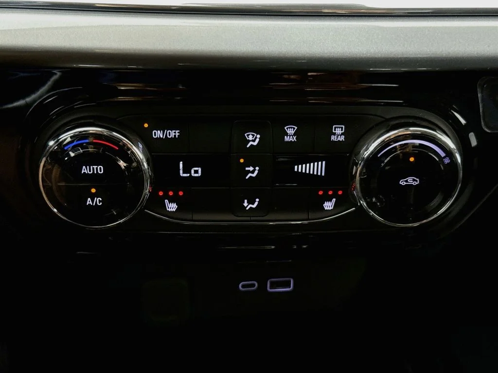 2026 Chevrolet Trax LT - Photo 15