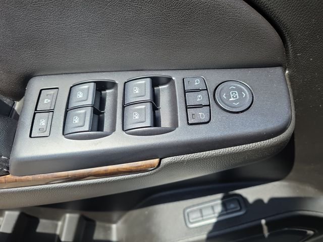 Used 2020 White Chevrolet LT image 32