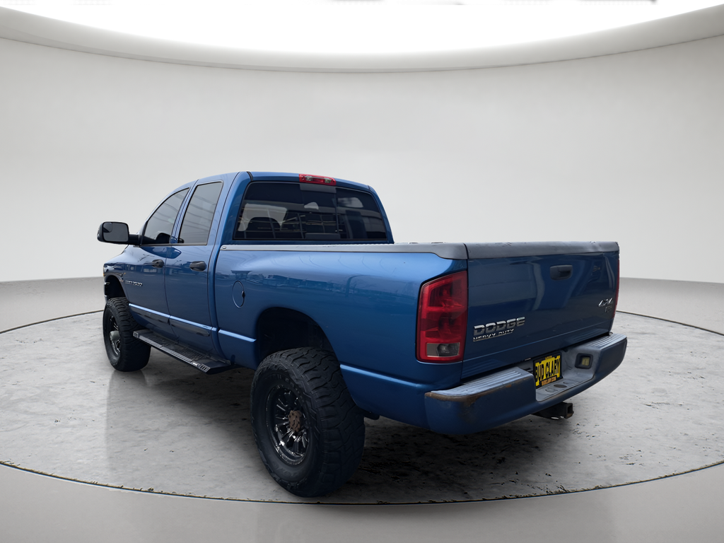 Used 2004 Blue Dodge SLT image 5