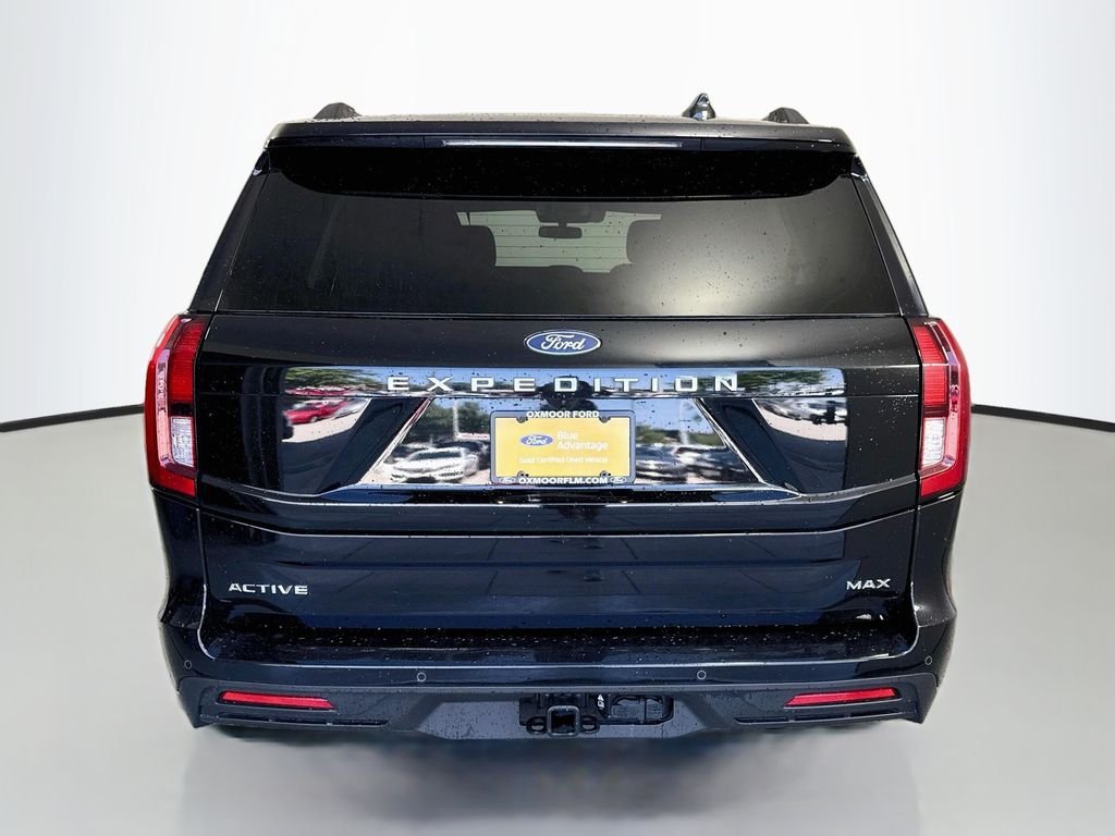 Used 2025 Agate Black Metallic Ford Active image 6