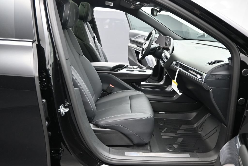2027 Cadillac LYRIQ Premium Sport - Photo 18