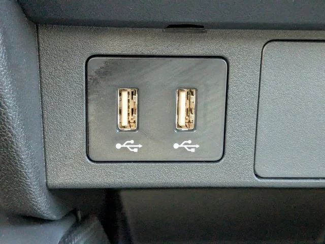 New 2026 Gray Mitsubishi ES image 24