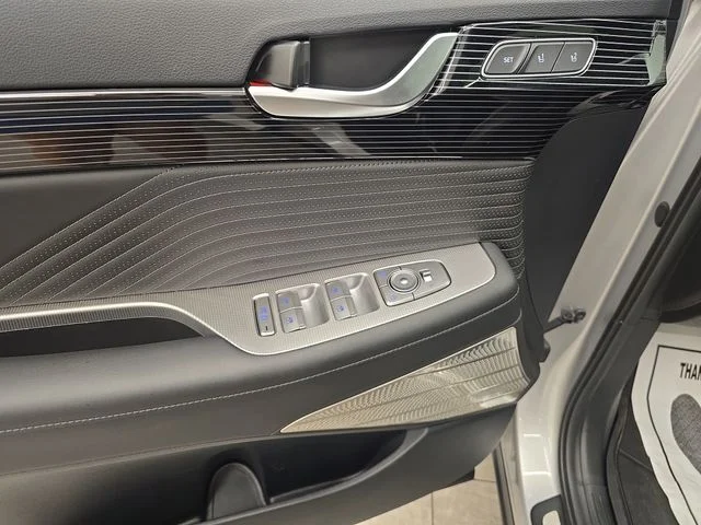 Used 2025 Silver Hyundai Calligraphy image 41