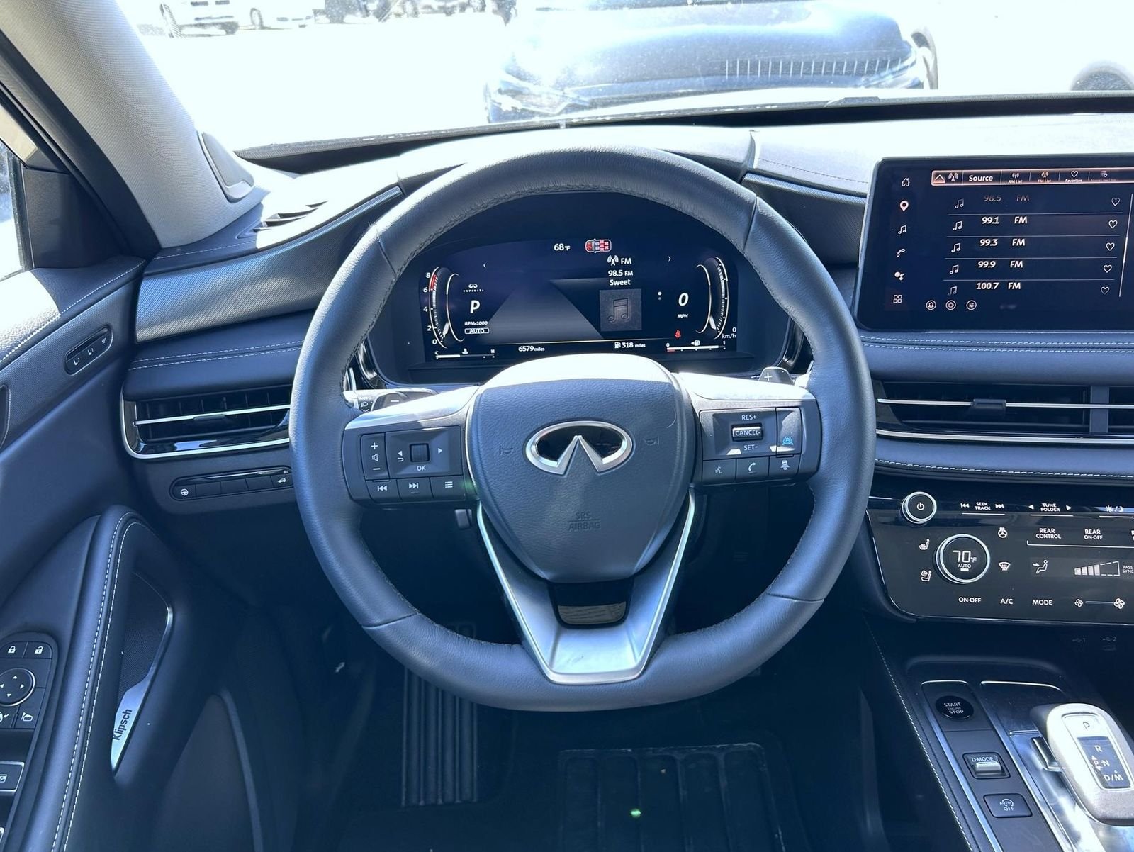 Used 2026 Gray INFINITI LUXE image 11
