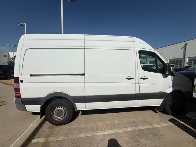 Used 2013 White Mercedes-Benz Cargo 144 WB image 3