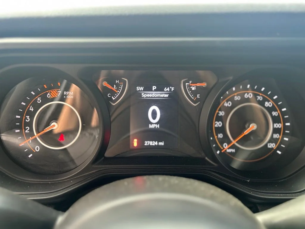 Used 2018 Crystal Metallic Jeep Unlimited Rubicon image 23