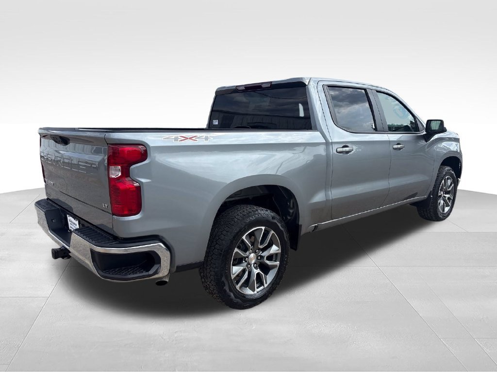 Used 2024 Gray Chevrolet LT image 5
