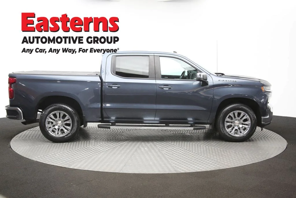 Used 2020 Gray Chevrolet LT image 43