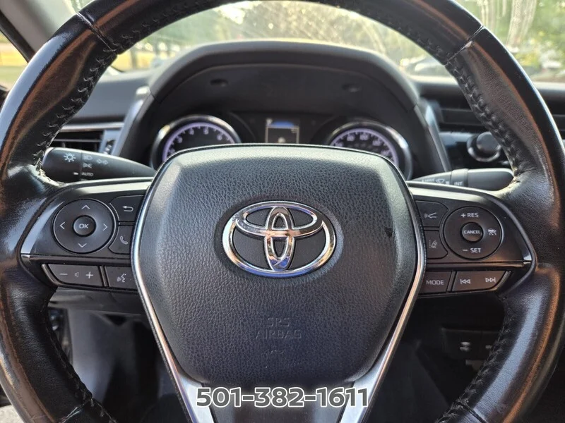 Used 2019 Midnight Black Metallic TOYOTA SE AUTO image 23